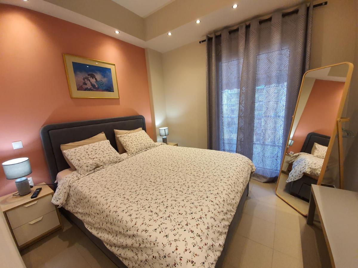 Lukas-2 B/R Luxurious Flat With Veranda Atenas Exterior foto