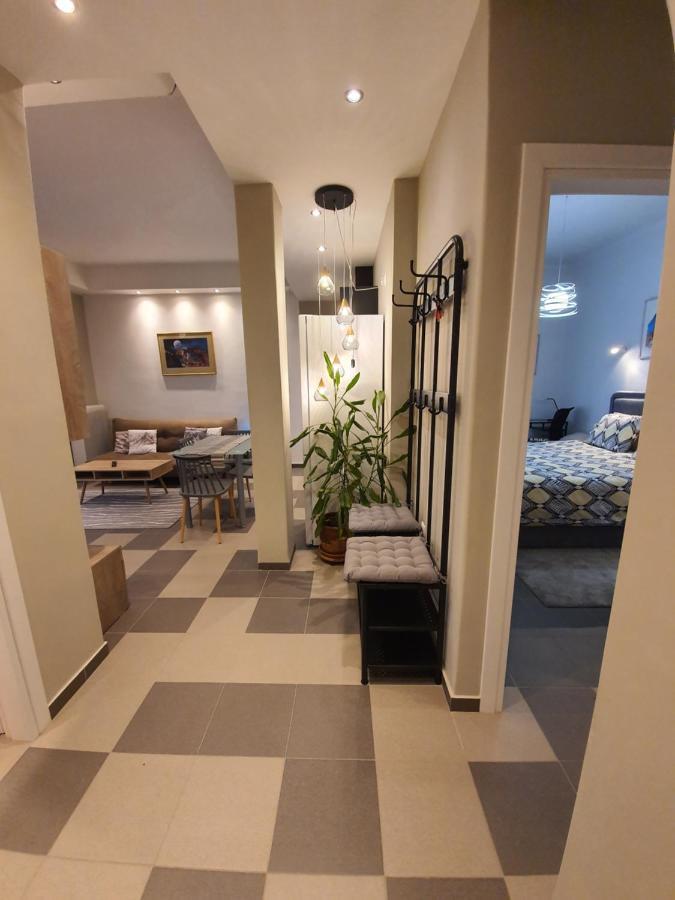 Lukas-2 B/R Luxurious Flat With Veranda Atenas Exterior foto