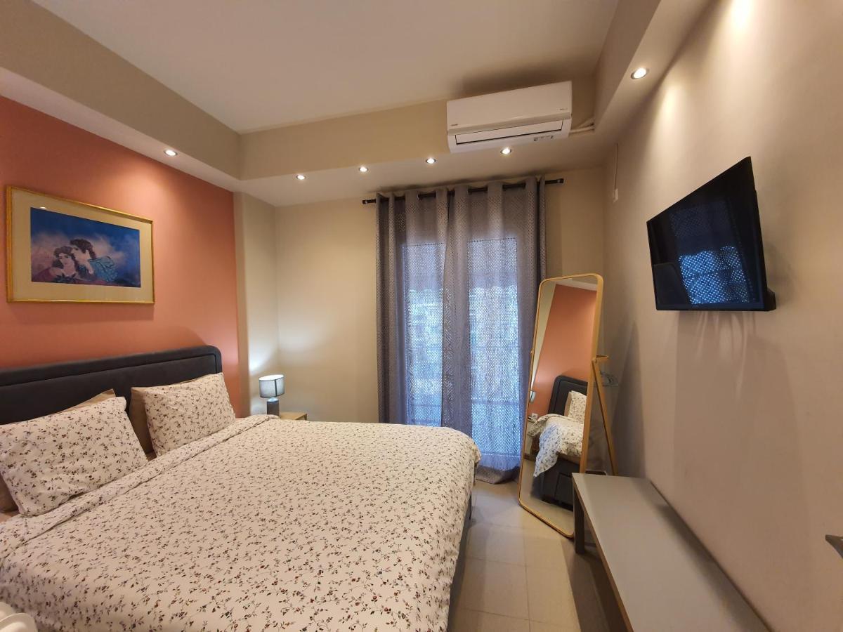 Lukas-2 B/R Luxurious Flat With Veranda Atenas Exterior foto
