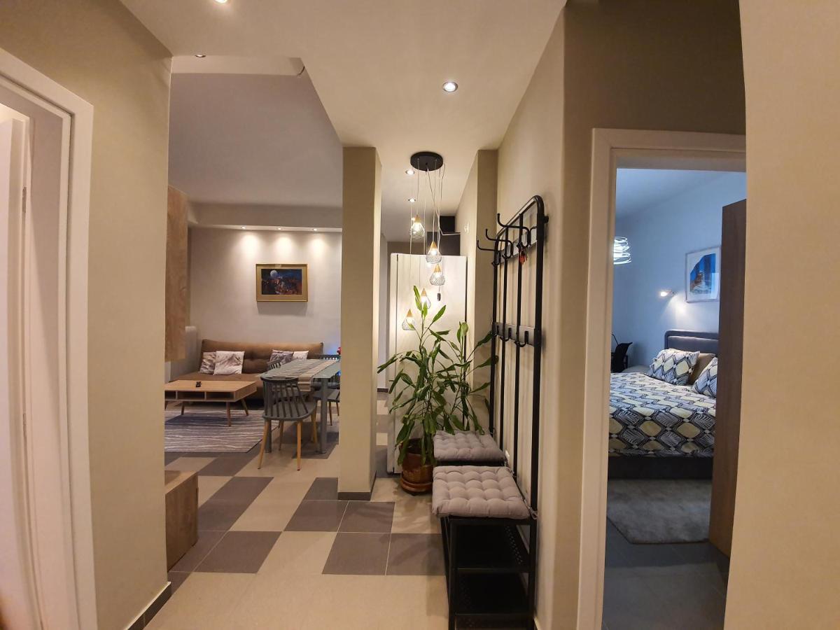 Lukas-2 B/R Luxurious Flat With Veranda Atenas Exterior foto