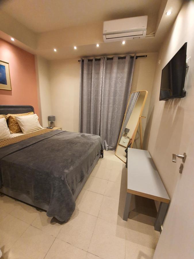 Lukas-2 B/R Luxurious Flat With Veranda Atenas Exterior foto